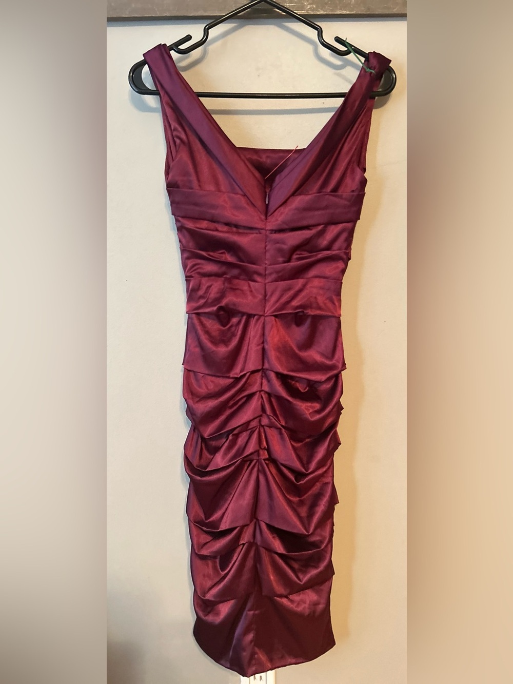 Le Château ruched dress - Picture 7 of 13